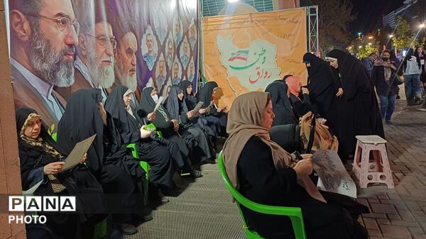 تداوم حماسه در شهرِ هزار شهید؛ ۲۲۲ شب ایستادگی در میدان شهدا
