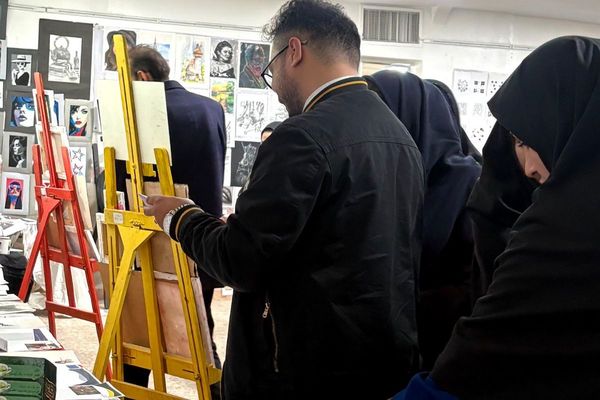 نمایشگاه دست‌سازه‌های خلاق در هنرستان تقوی‌پیشگان بهارستان۲