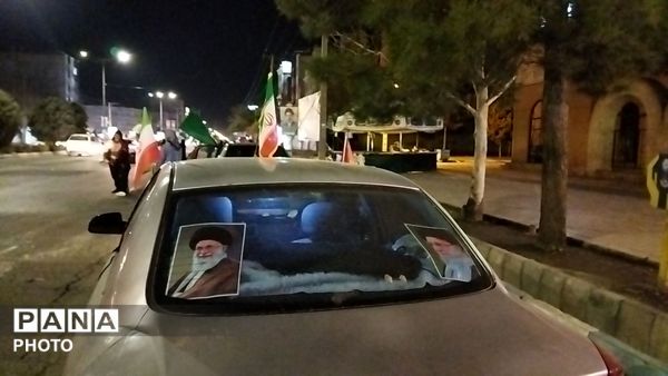 راهپیمایی ها در نیشابور همچنان ادامه دارد 