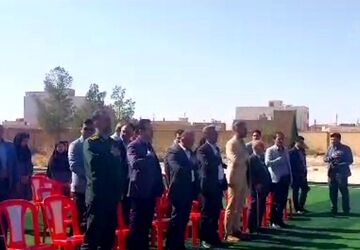 زمین چمن مصنوعی آموزشگاه پروین اعتصامی دامغان افتتاح شد