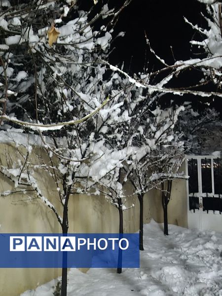 بارش اولین برف پاییزی در روستای نورآباد شازند