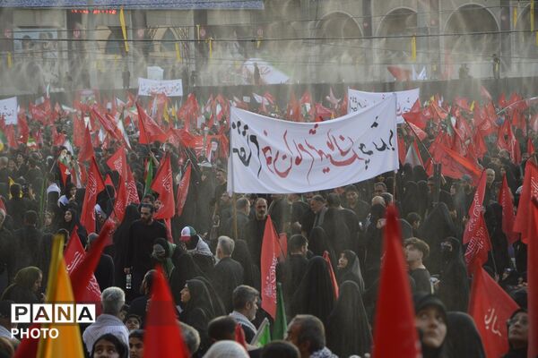 سیل مردم و روایت دلدادگی