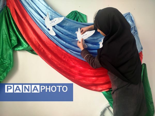 مدرسه گلشاد خلیل آباد به استقبال روز مادر می رود