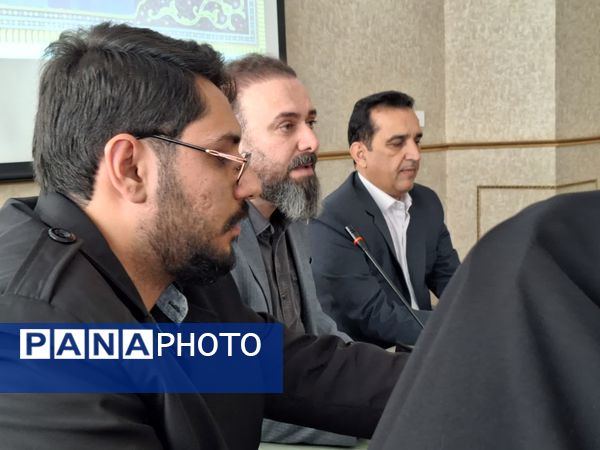 جلسه معاونین پرورشی ناحیه 5 مشهد