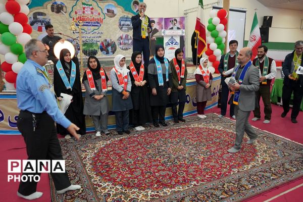 همایش یاوران انقلاب، پیشتازان مقاومت در نهاوند