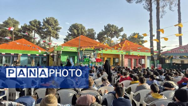 چهل و هفتمین بهار آزادی زنگ انقلاب به صدا درآمد