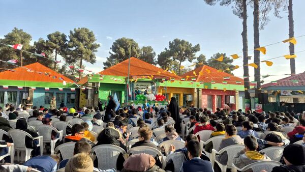 چهل و هفتمین بهار آزادی زنگ انقلاب به صدا درآمد