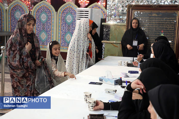 مرحله دوم انتخابات چهاردهمین دوره ریاست‌ جمهوری در آستان امامزاده صالح(ع)