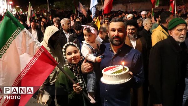 پنجاه و چهارمین موج حضور مردم در خیابان‌های کرج 