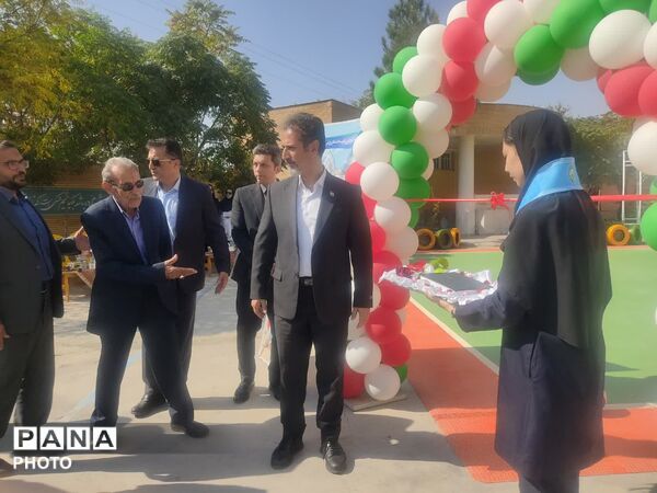 افتتاحیه (تایل کورت) زمین والیبال دبیرستان نمونه محمودیه شهرستان تربت حیدریه