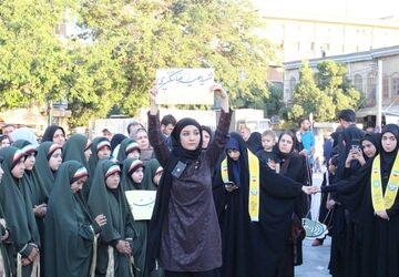 اجتماع مردمی باید برخاست