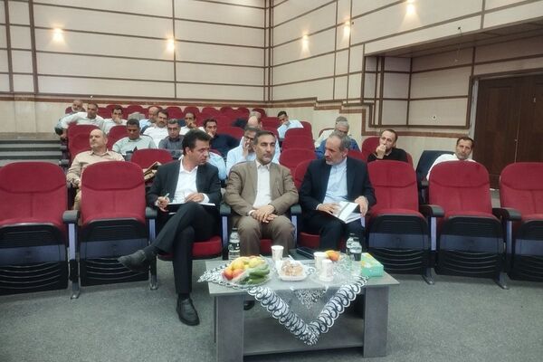 ترسیم نقشه راه مدیریت مدارس؛ برگزاری همایش مدارس تراز ویژه مدیران متوسطه اول در شهرستان قدس