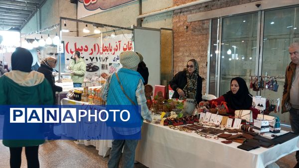 برپایی نمایشگاه سوغات و هدیه در اراک