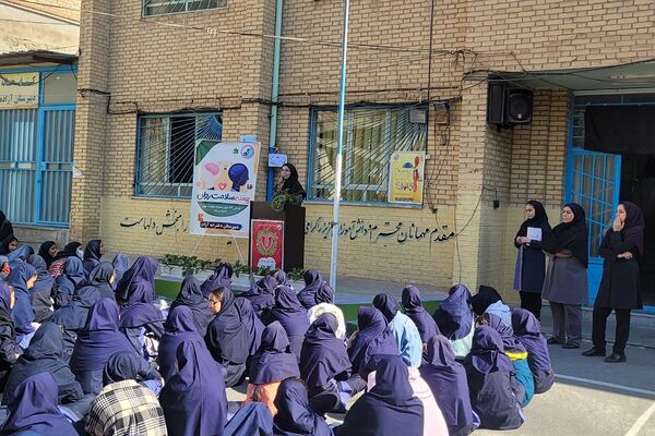 گرامیداشت هفته بهداشت روان در دبیرستان آزاده رودهن 