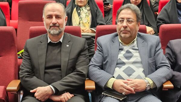 همایش زیست عفیفانه با موضوع عفت و حجاب در تالار ایوان‌ری