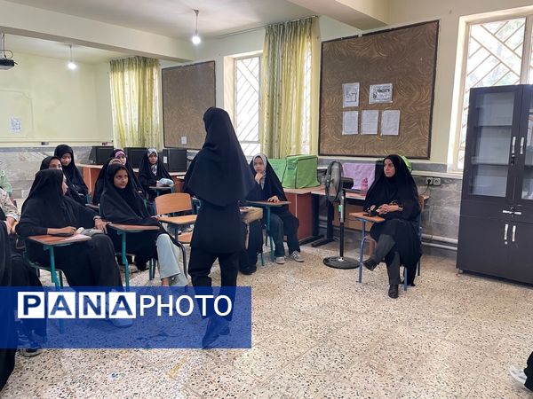 آموزش عکاسی فصل رویش انجمن اسلامی