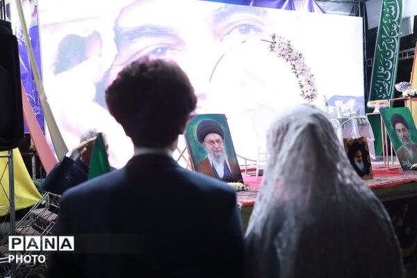 میدان فلسطین میزبان جشن عقد یکی از زوج های جانفدای تهرانی