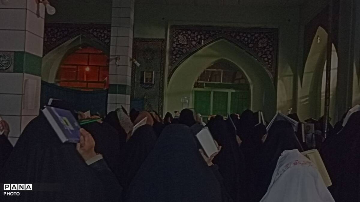 شبی نزدیکتر از همیشه به خداوند