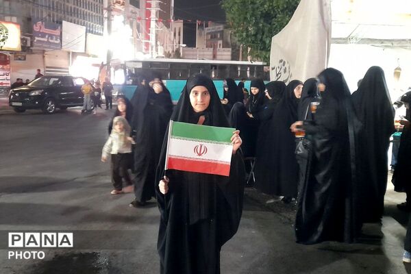 اجتماع باشکوه عظیم مردم غیور شهر قدس در میدان امام خامنه‌ای 