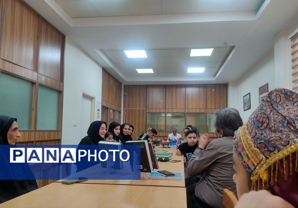 گردهمایی هنرمندان به مناسبت بزرگداشت استاد شهریار در شهرستان حاجی آباد