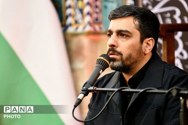 اجتماع عاشقان و زائران حضرت سید الکریم (ع) در شب رحلت آن حضرت 