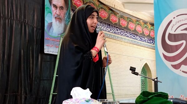 عزاداری دختران فاطمی شهر بن با محوریت حمایت از رهبری 