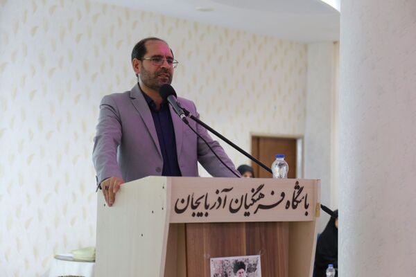 آیین تجلیل از برگزیدگان جشنواره قرآن عترت و نماز آذربایجان شرقی