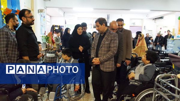 بازدید معاون استاندار و فرماندار مشهد مقدس از دبستان چند معلولیتی کوشا