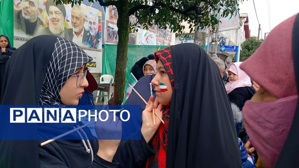 راهپیمایی مردم فریدونکنار در یوم الله 22 بهمن