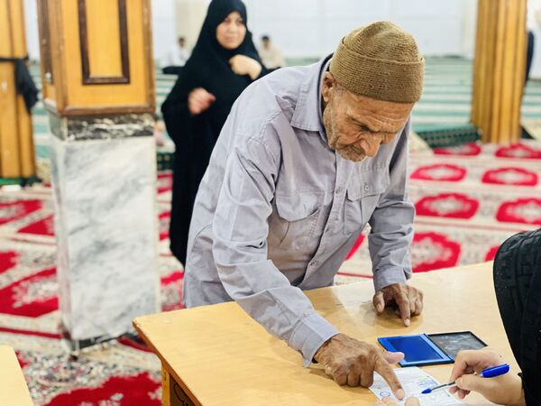 حضور پرشور و آگاهانه فرهنگیان، دانش‌آموزان و آحاد مردم شریف شهرستان مه‌ولات در چهاردهمین دوره انتخابات ریاست جمهوری