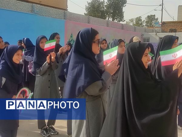  جشن جوانه ها در دبیرستان رفعت کاشمر