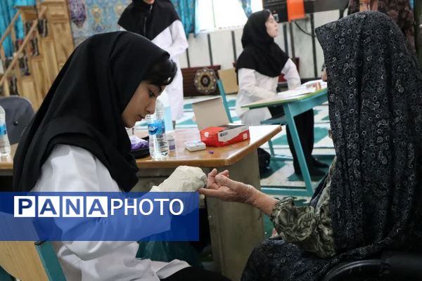 خدمات جهادی پزشکی و فرهنگی در روستای آرمودآقاجی