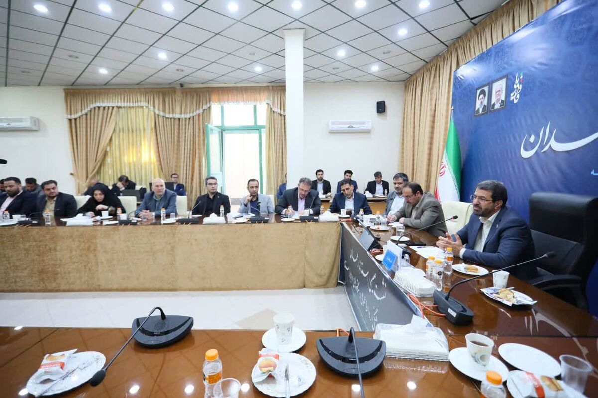 استاندار همدان بر نقش کلیدی روابط‌عمومی‌ها در ارتقای اعتماد عمومی تأکید کرد