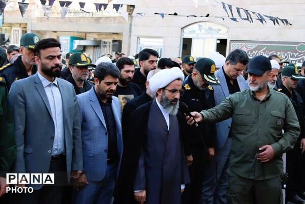 وداع باشکوه مردم‌ فردیس با شهید مدافع امنیت