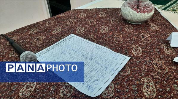  جلسه انجمن اولیا و مربیان در دبیرستان فرهنگیان ناحیه ۷مشهد 