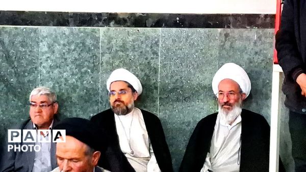 نماز جمعه ای با عطر رمضان در کاشمر 