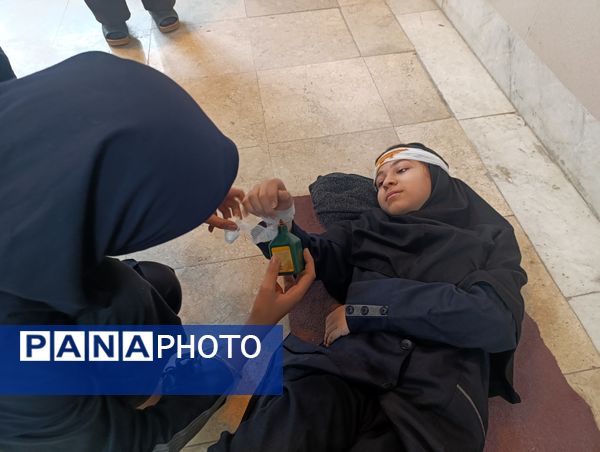 بیست‌وهفتمین مانور سراسری زلزله و ایمنی در دبیرستان میرزا جعفر سروقد