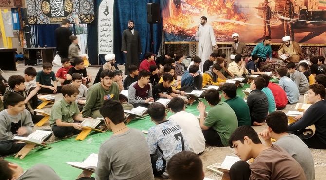 حضور دانش‌آموزان پیشتاز در آیین اعتکاف مسجد نبی(ص) طاق‌بستان