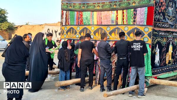 شکوهِ سوگ در پناهِ قدمگاه علی (ع)؛ نخل‌گردانی، بازخوانیِ پیوندِ عشق و ارادت