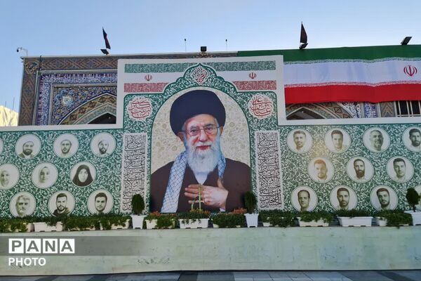 آماده‌سازی حرم مطهر رضوی برای مراسم تشییع پیکر رهبر شهید