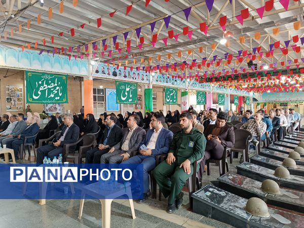 آیین غبارروبی و عطر افشانی گلزار شهدا شهرستان ملارد در هفته دفاع مقدس