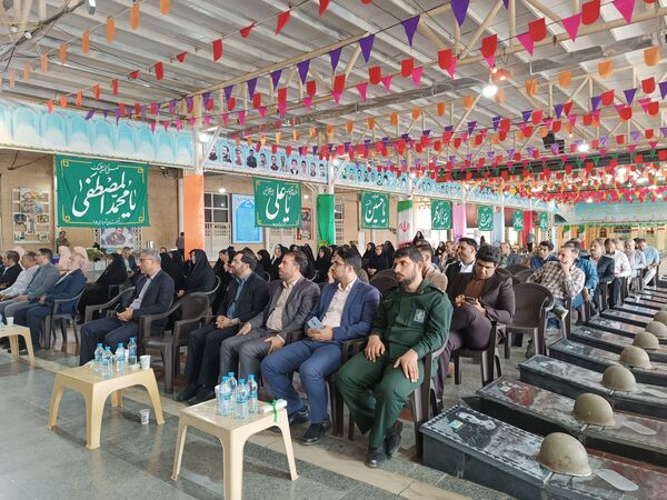 آیین غبارروبی و عطر افشانی گلزار شهدا شهرستان ملارد در هفته دفاع مقدس