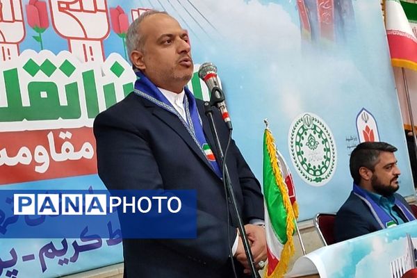 همایش بزرگ هزار نفری یاوران انقلاب و پیشتازان مقاومت در شهر جدید پرند