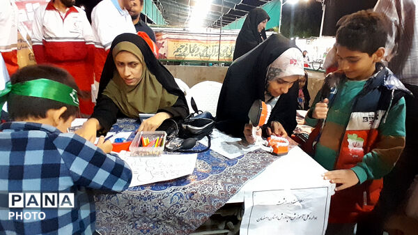 اعضای تشکل‌های دانش‌آموزی اصفهان پای کار ایران