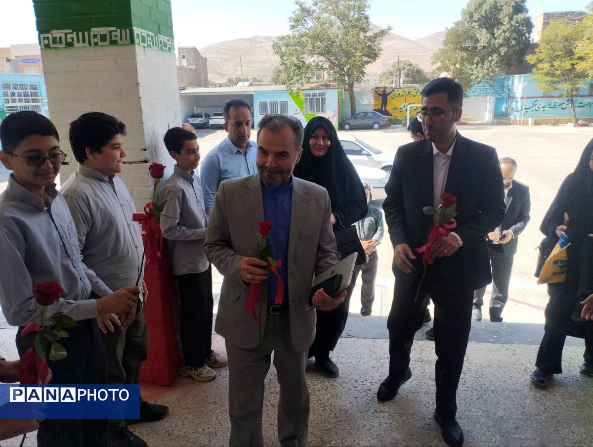 بازدید مدیرکل قرآن و عترت و نماز وزارت آموزش و پرورش از مدارس و دارالقرآن شیروان