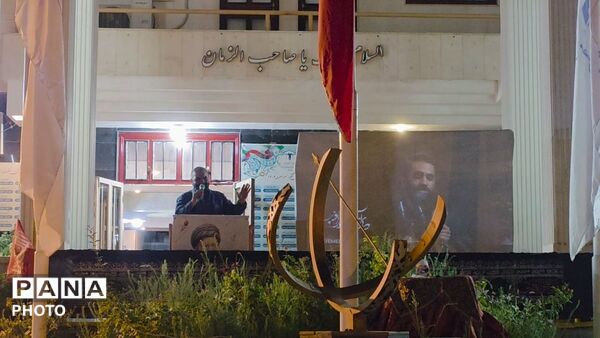  لبیک یا حسین (ع) در دبیرستان مهشید مصلی‌نژاد
