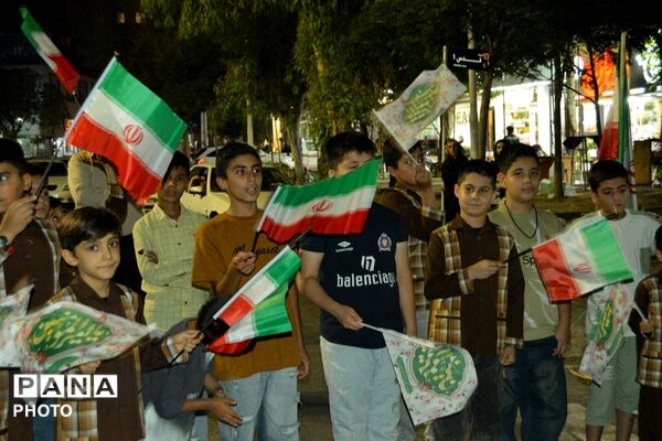 حضور فعال دانش‌آموزان دبستان شهید فهمیده در موکب شهدای دانش‌آموز ورامین