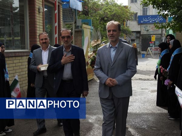  زنگ "سپاس معلم" در نیشابور