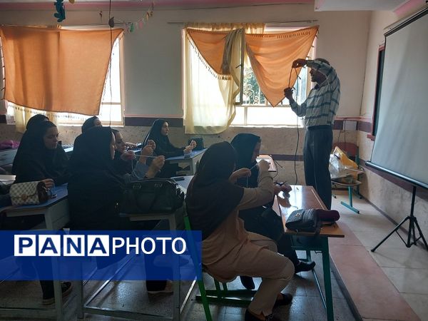 برگزاری دوره آموزش مربیان تشکل پیشتازان ساوجبلاغ