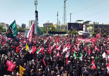 مشهد میزبان آقای شهید شد